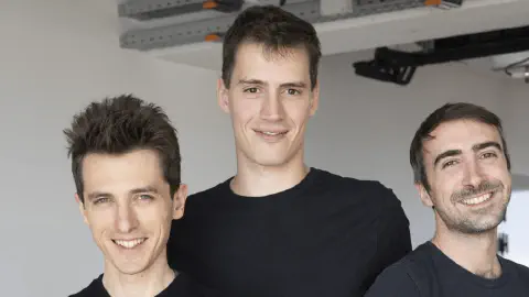 Intelligence artificielle : le champion français Mistral se hisse au niveau d'OpenAI