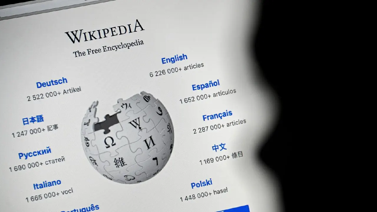 L'encyclopédie en ligne Wikipédia alerte sur une baisse de fréquentation à cause de l'intelligence artificielle