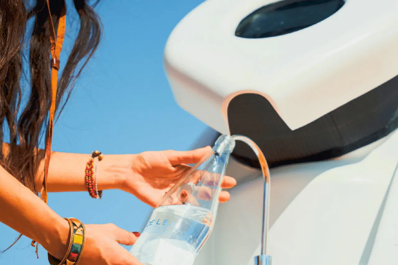 Qui est Kumulus Water, la jeune pousse qui transforme l'air en eau potable ?